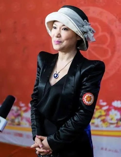 周艳泓哪一年出生的？