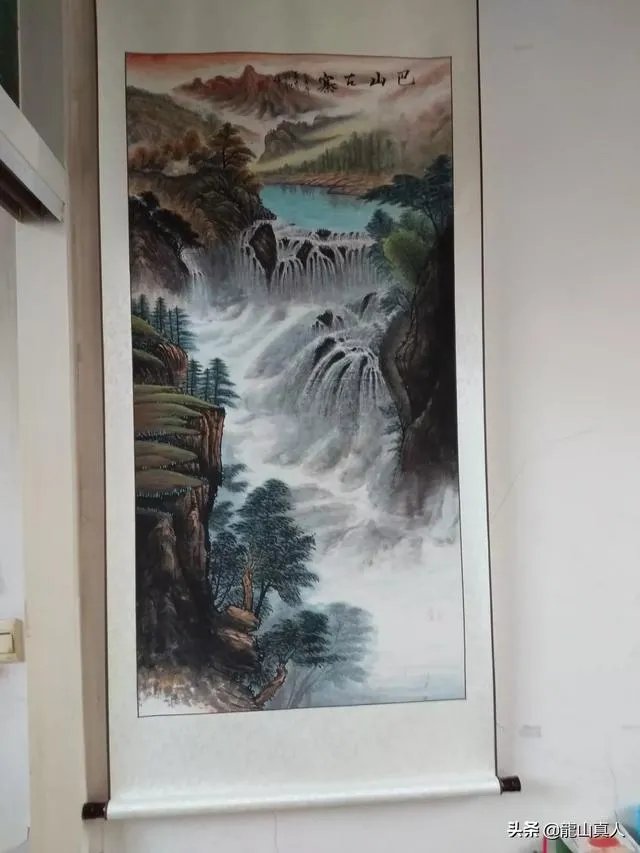 我花8000元买了三张国画，请内行点评一下，值吗？