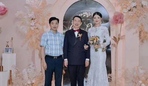紫金矿业董事长陈景河近日大婚,他的前妻去哪里了?