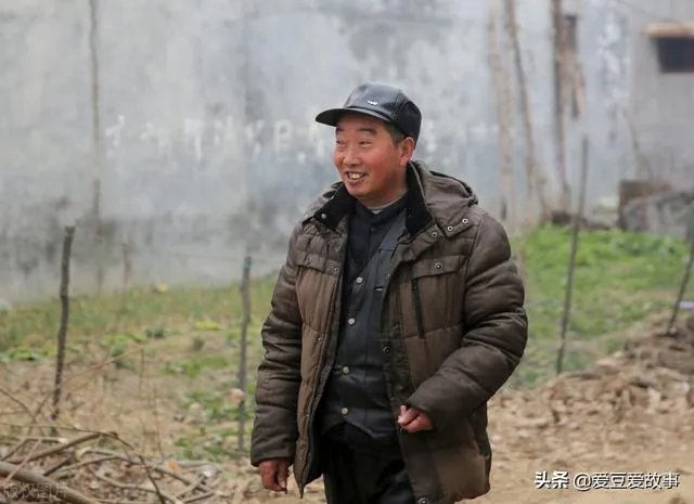 你见过最傻的男人是怎样的?