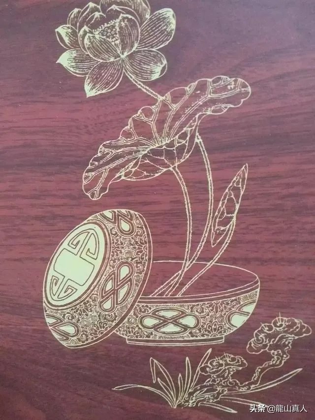 我花8000元买了三张国画，请内行点评一下，值吗？