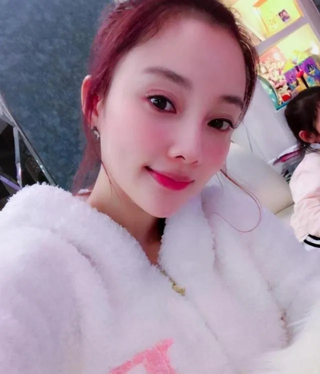 15年前高晓松是不是曾一语道破李小璐如今的婚姻状态?