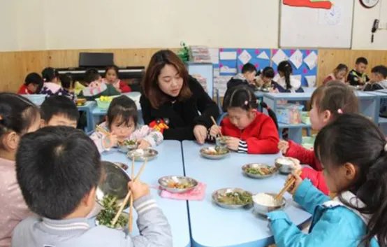 幼儿园老师“讨厌”的家长是哪3种类型,对孩子有影响吗?