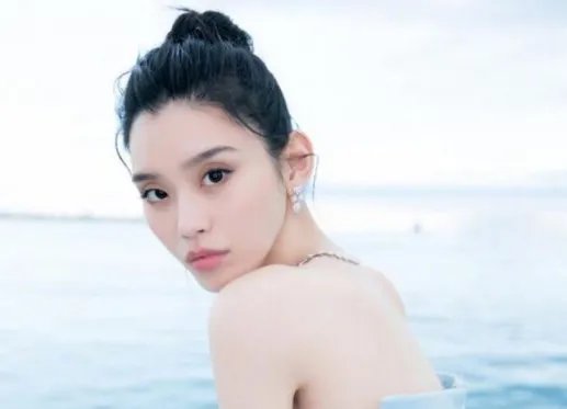 奚梦瑶产后出院身姿矫健就像没生过,为什么明星产后恢复这么快?