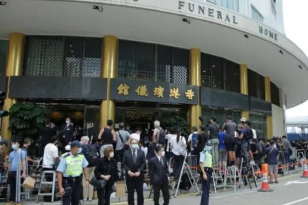 赌王何鸿燊丧礼如期举行却不下葬,这里面有什么讲究吗?