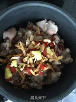 羊肉煲