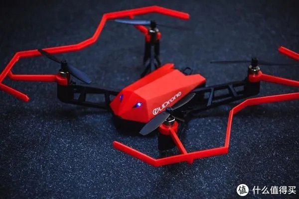 靠意念飞行到底有多玄乎?亲身体验UDrone意念无人机