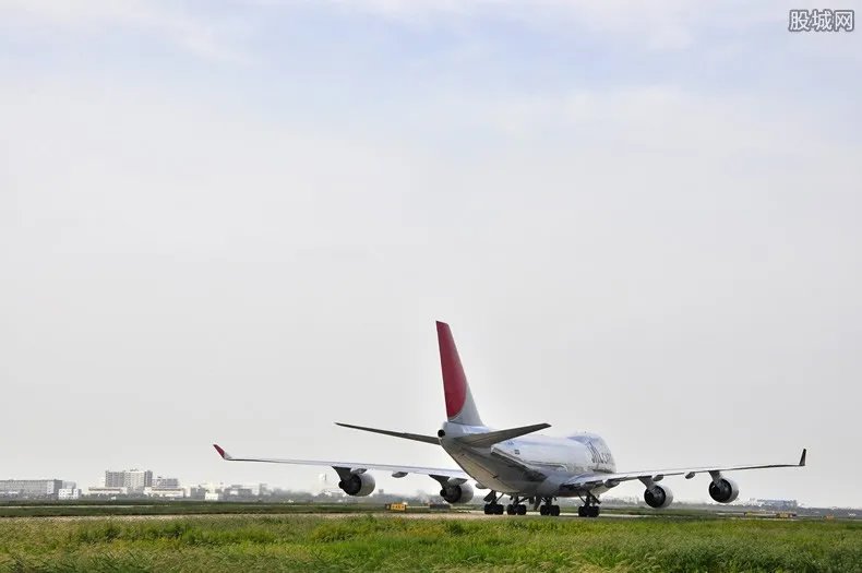国产支线客机开通 旅客出行变得更加便利！