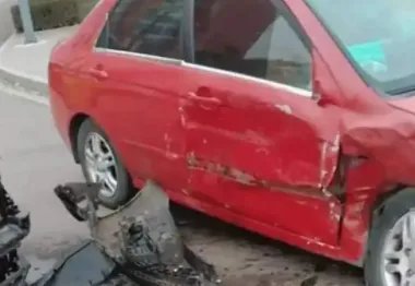 杭州一大货车侧翻导致3人被埋压身亡,造成这一事故的真正原因是什么?