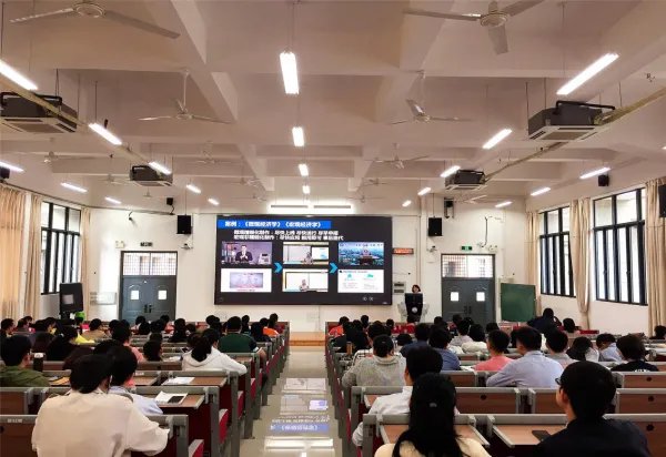 教育不能回到疫情之前,课堂就要被网络教学取代了吗?