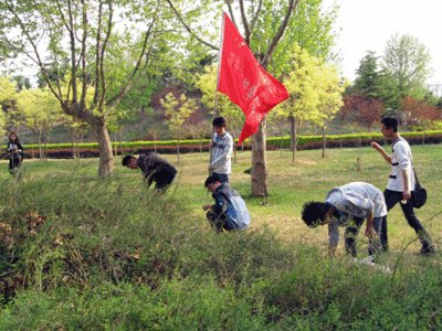 学校安排学生打扫厕所到底该不该?