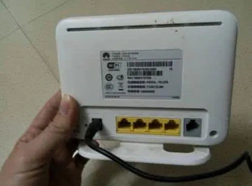 路由器和猫的区别 猫和路由器怎么连接