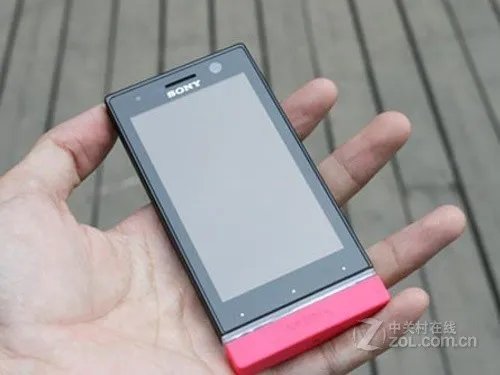 日系唯美手机 索尼 ST25i（Xperia U）
