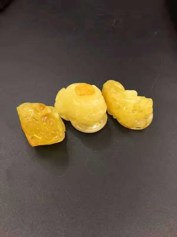 琥珀蜜蜡,你是怎么佩戴的,戴错了可是要出大事的