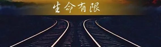 女子野生动物园喂动物吃口罩究竟是怎么回事？