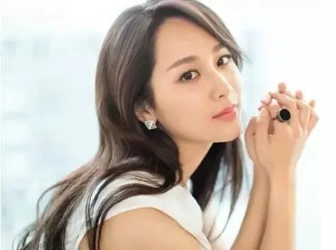 杨紫整容了吗?