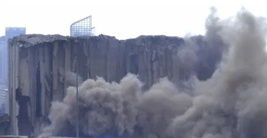 突发!黎巴嫩贝鲁特港大爆炸遗存谷仓部分坍塌,什么原因导致的?