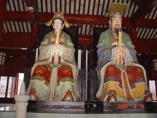 王母娘娘是玉帝的老婆还是母亲呢?