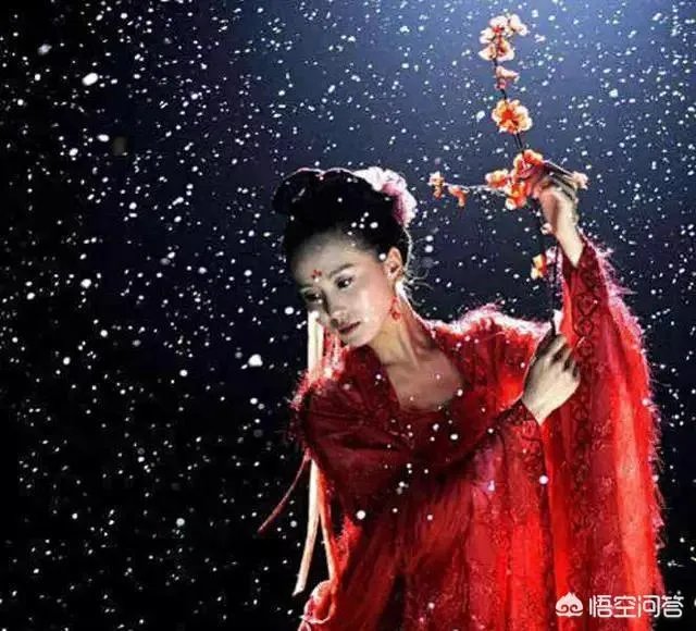 刚传眼睛失明,又爆老婆冉莹颖早已安排后路,硬汉邹市明怎么了?