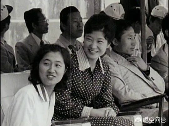 不是为了权势