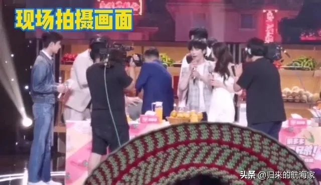 男观众冲上舞台向迪丽热巴求婚属于直播事故吗?如何看待这件事?