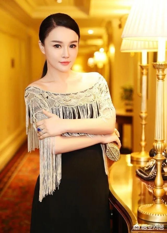 刚传眼睛失明,又爆老婆冉莹颖早已安排后路,硬汉邹市明怎么了?