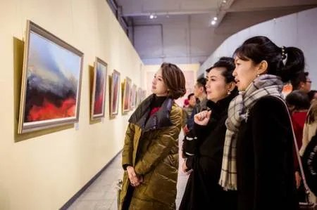张蕾助阵朱军画展具体什么情况?是怎么回事?