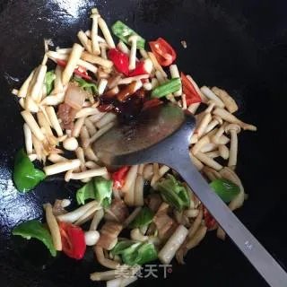 小炒白玉菇