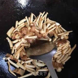 小炒白玉菇