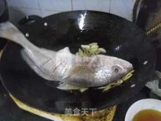 炖黄花鱼