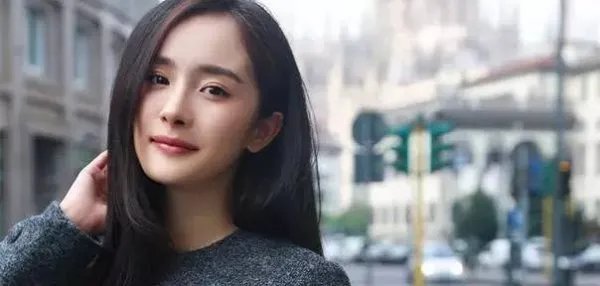 杨幂自曝家里好几个人是清华的,她是在怎样的环境中长大的?