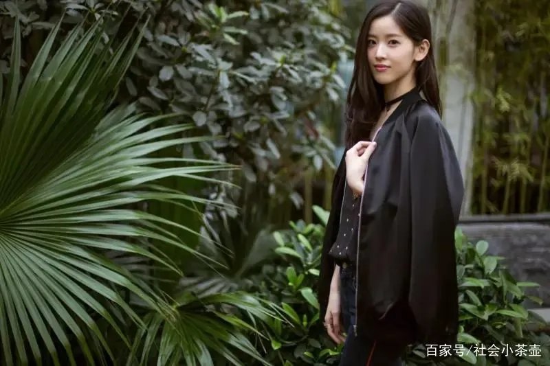 章子怡合照留下了章泽天而裁掉了苏芒,综艺被吐槽,苏芒为何不招人待见?