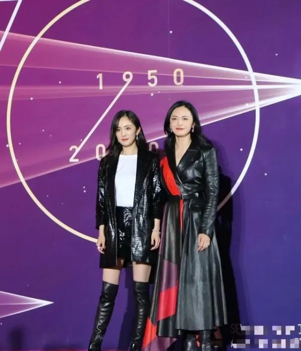 北电校庆:杨紫脸肿反被关晓彤的腿衬托成笑话吗