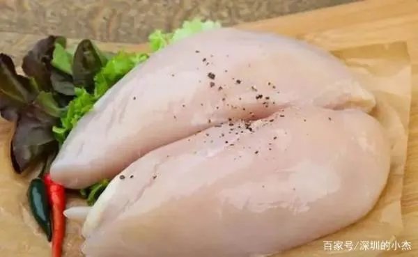 鸡胸肉的做法很多，怎么做才可以外酥里嫩吃不够？