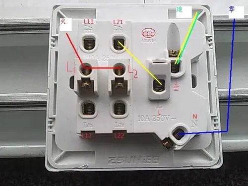 一开一闭按钮开关接法是什么