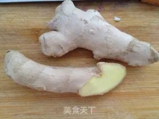 药芹炒肉丝
