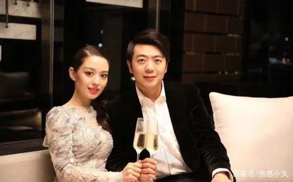 郎朗老婆被人民日报点名批评,原因是什么?