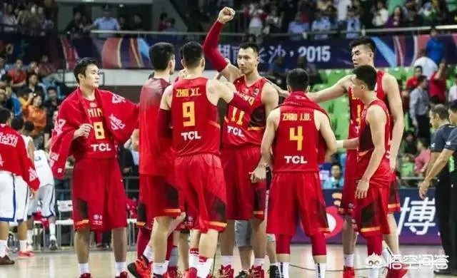 丁彦雨航击败易建联获得常规赛MVP,易建联为啥第一时间送上祝福?