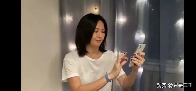 如何评价孙燕姿出道20周年直播？