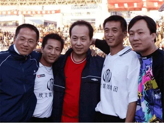 11年前,罗京葬礼上哭晕的刘继红,如今为何转身就嫁给富商?