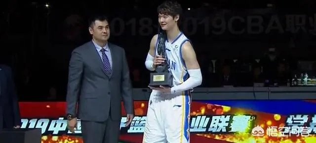 半决赛辽宁队再负新疆队，为何有球迷高喊王哲林MVP，这是什么梗？