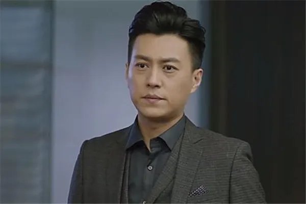 六旬大妈称要嫁给靳东,靳东的老年粉有多疯狂?