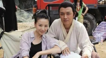 潘粤明和董洁已经离婚8年,这八年他们过的怎么样?