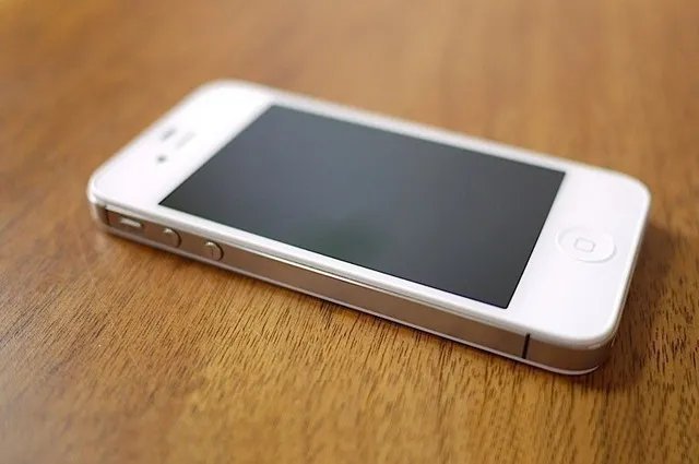 不老经典款 成都iPhone 4s报价1350元