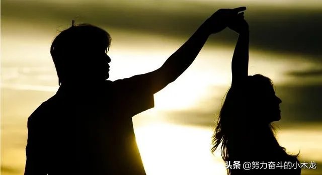 一个普通的女生如何才能谈一场恋爱?