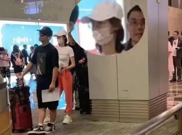 郑恺苗苗官宣领证,他们是怎么相识相恋的?