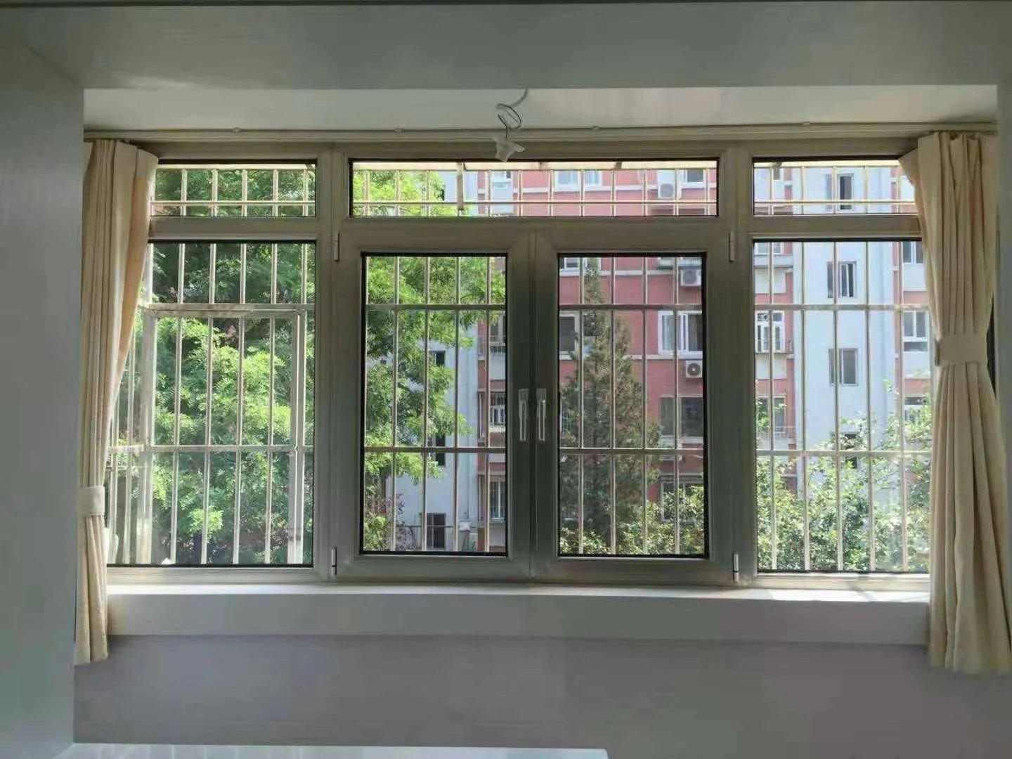 中空玻璃和夹胶玻璃的区别是什么？？？
